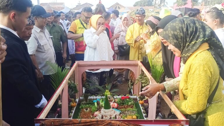 Mak Sri Gelar Festival Rakyat di Pasir Kamuning Telagasari, Budaya Lokal dan Pelayanan Publik Jadi Prioritas